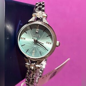 MONTRES PRESTIGE X INVICTA Elegant Silver & Tiffany blue Women's Watch⏱️⏱️⏱️⏱️